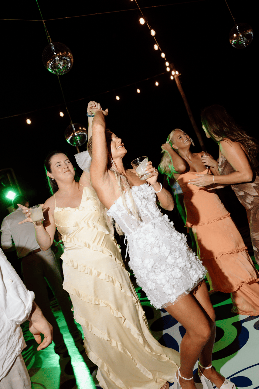 Alyssa Reynolds & Michael Garcia's wedding-image-19