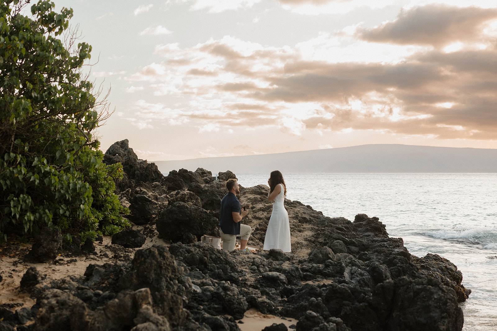 Photo by Cassie Beth, Featured in A Classic Spring Engagement at Makena Cove