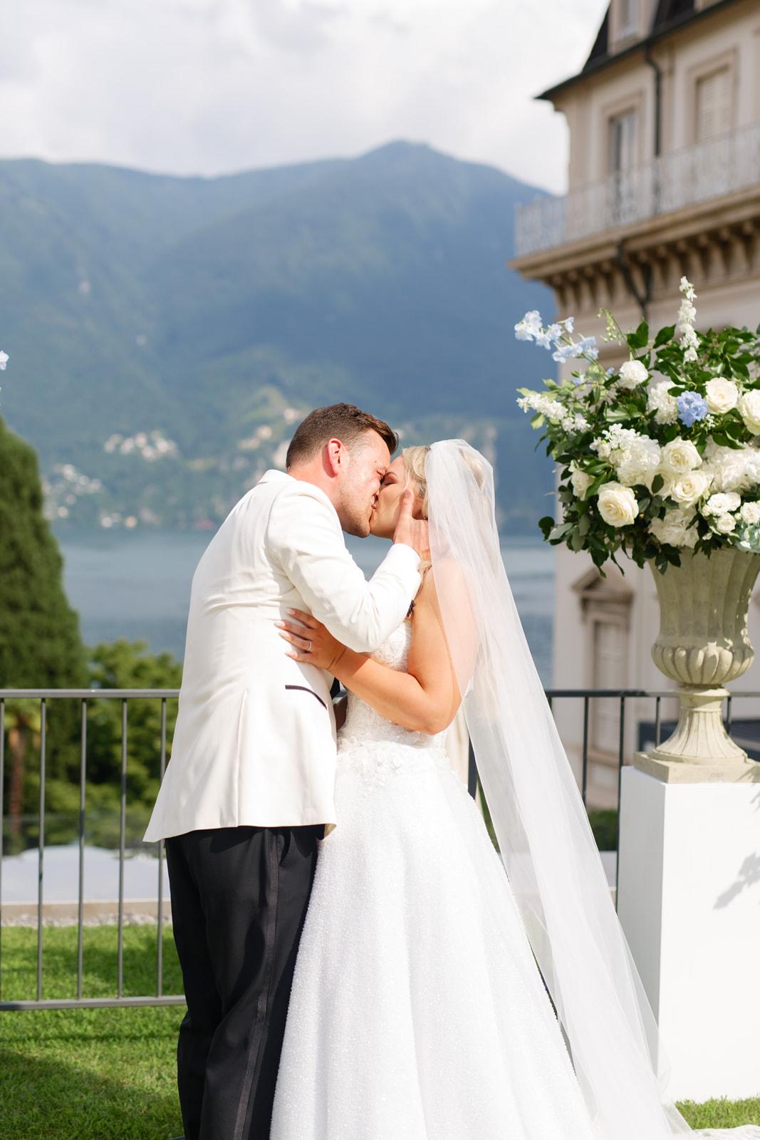A Whimsical Summer Wedding at Hotel Splendide 27