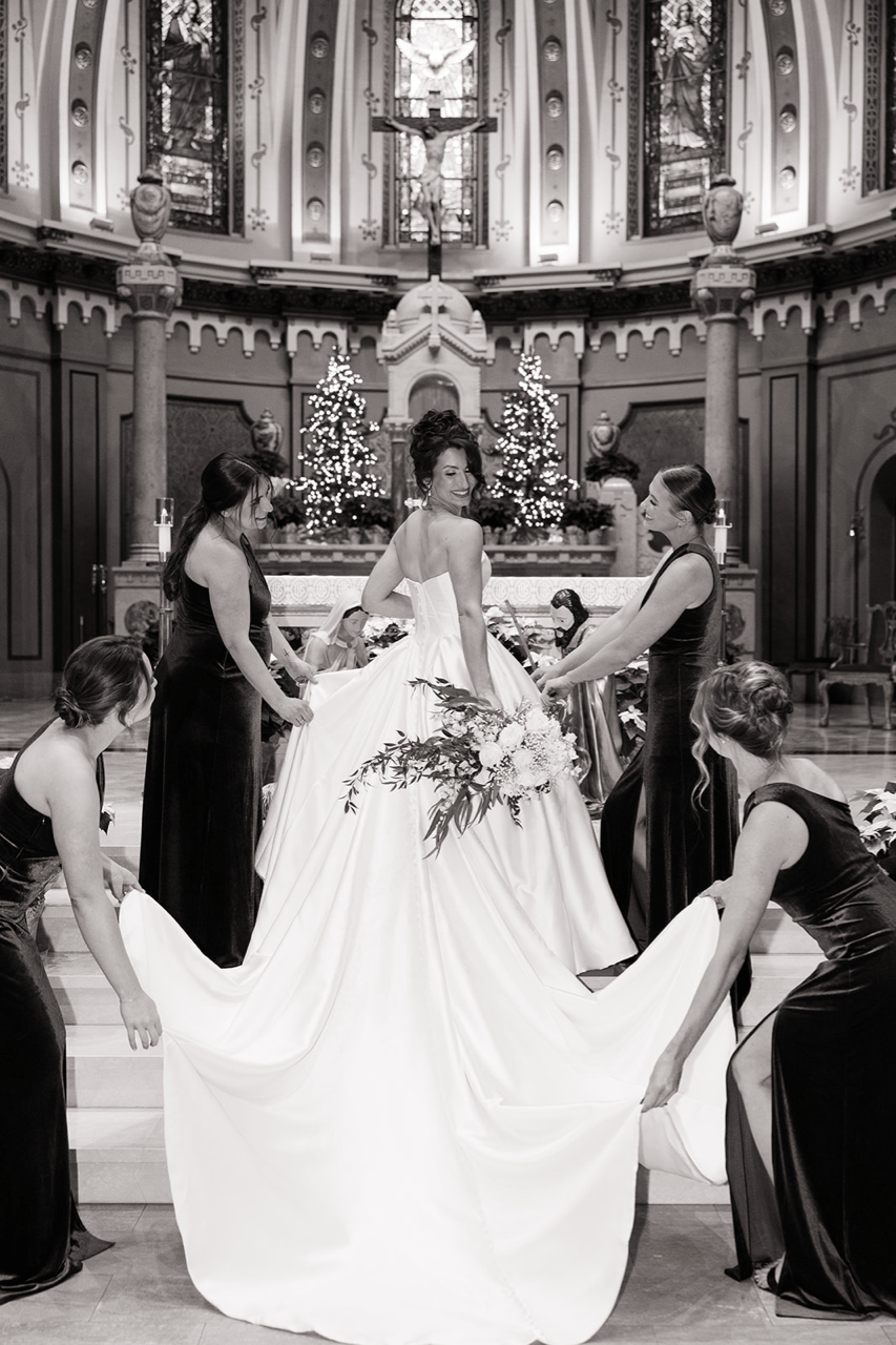 Belle Luxury Bridal Co. portfolio 1