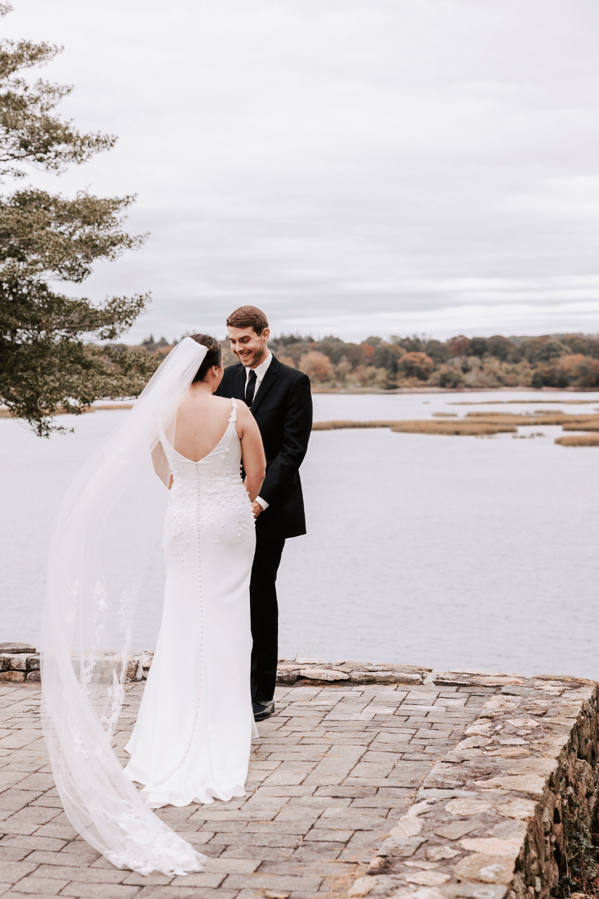 Hannah Ayotte & Jon Gabriel's wedding-image-12