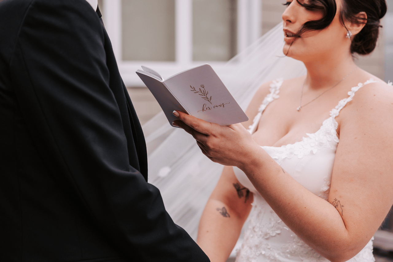 Hannah Ayotte & Jon Gabriel's wedding-image-13
