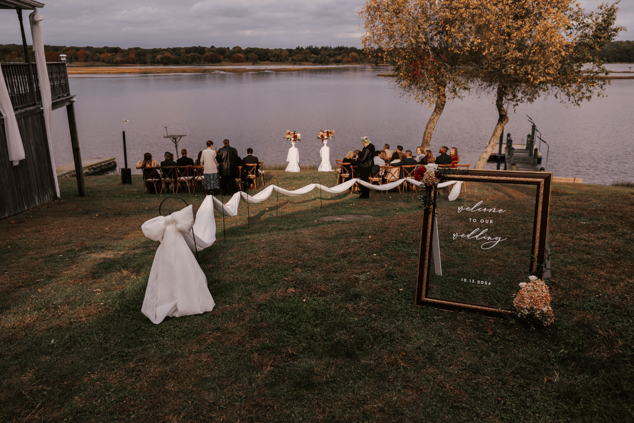 Hannah Ayotte & Jon Gabriel's wedding-image-28