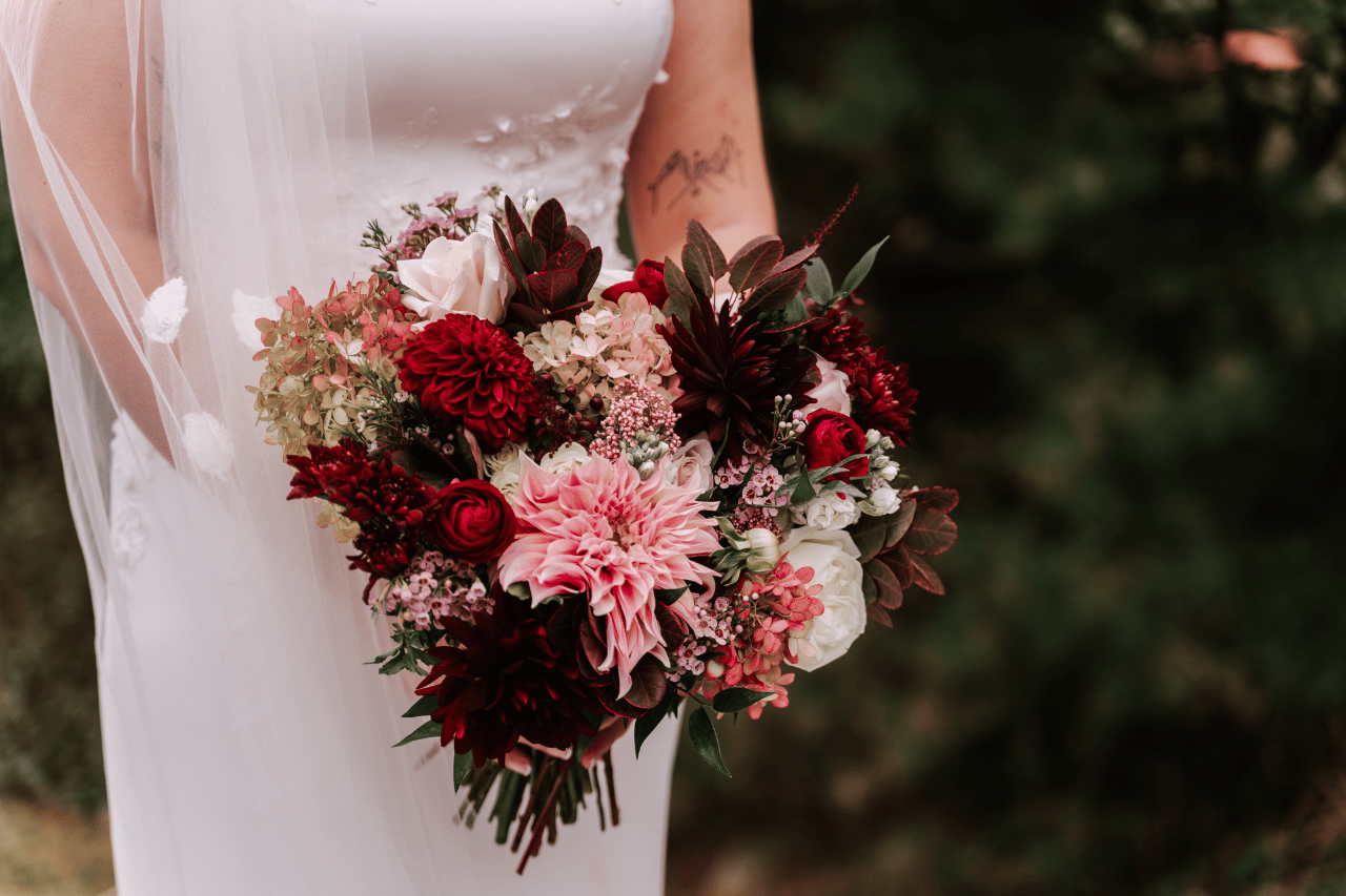 Hannah Ayotte & Jon Gabriel's wedding-image-19