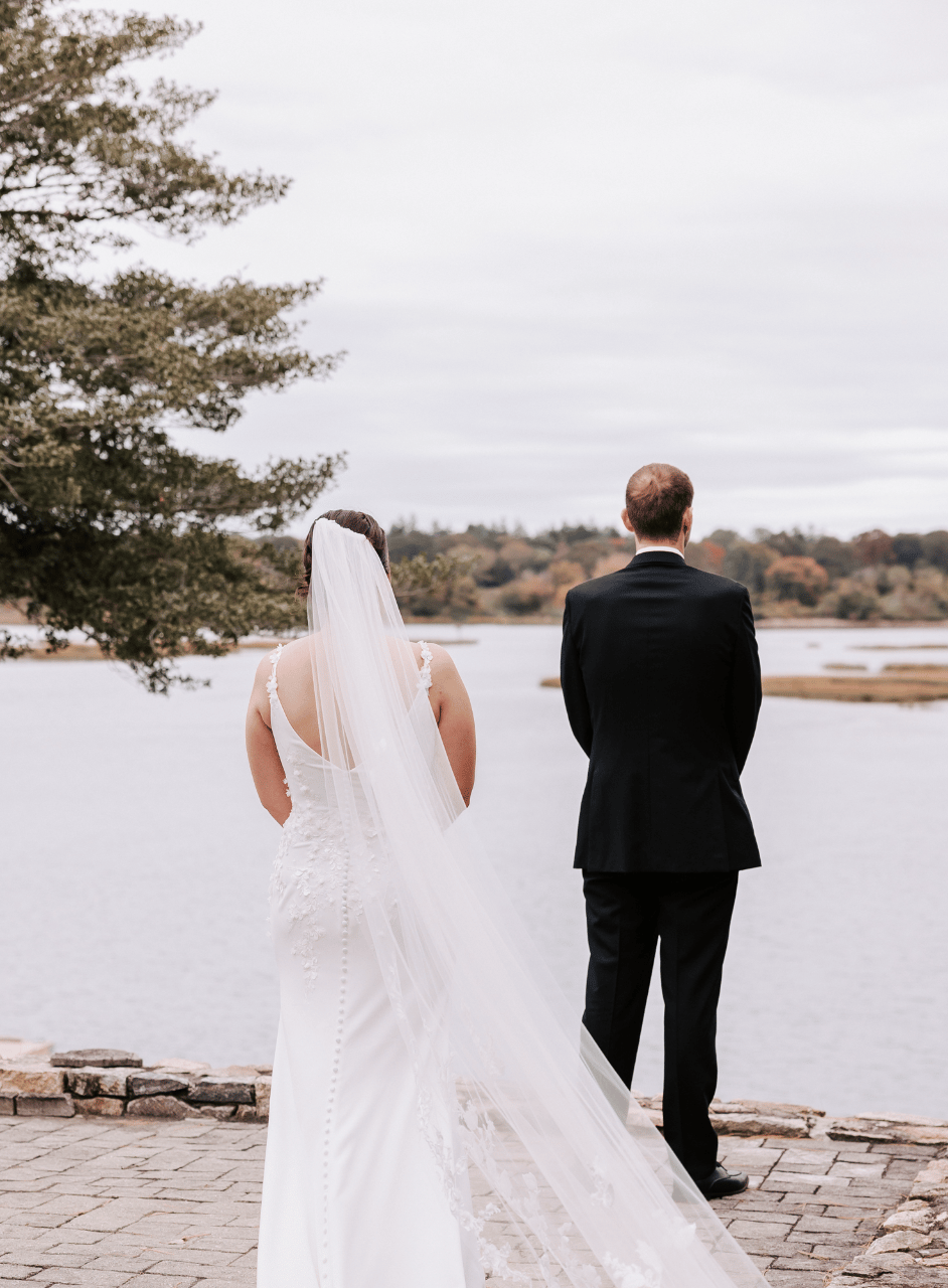 Hannah Ayotte & Jon Gabriel's wedding-image-8