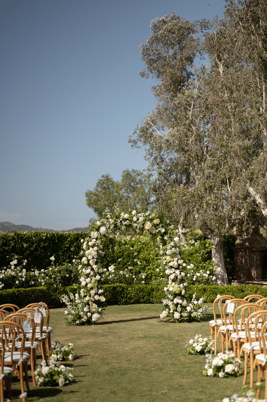 Kelly Kiernan & Gabriel Milori's wedding-image-12