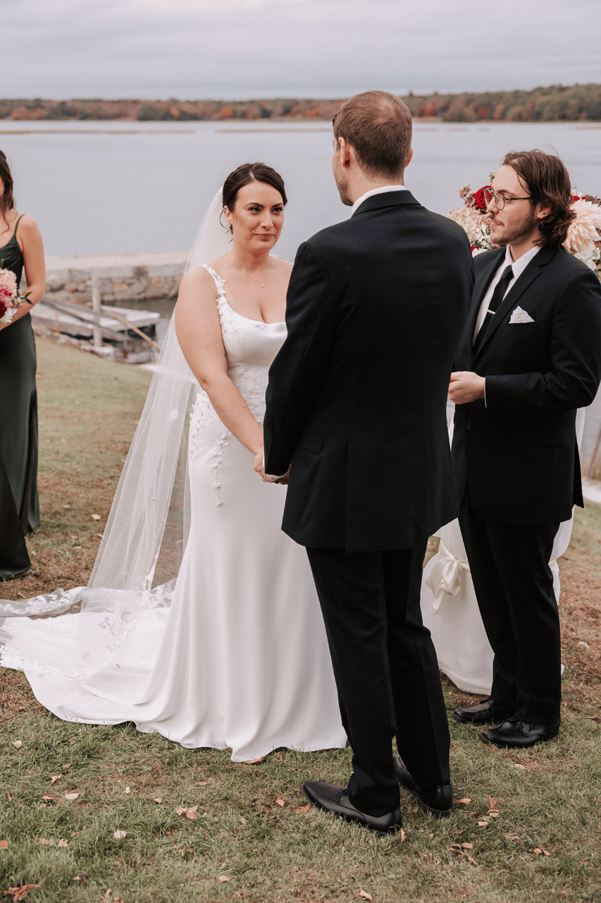 Hannah Ayotte & Jon Gabriel's wedding-image-33