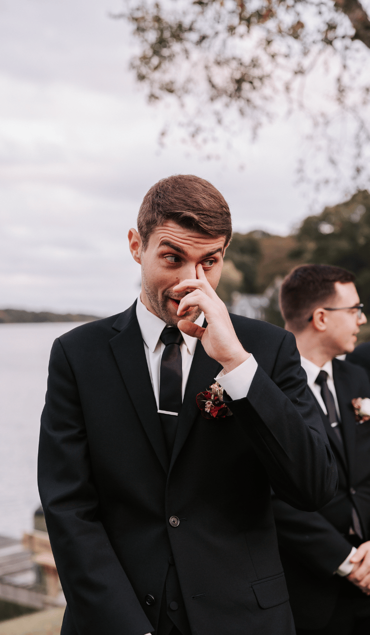 Hannah Ayotte & Jon Gabriel's wedding-image-30