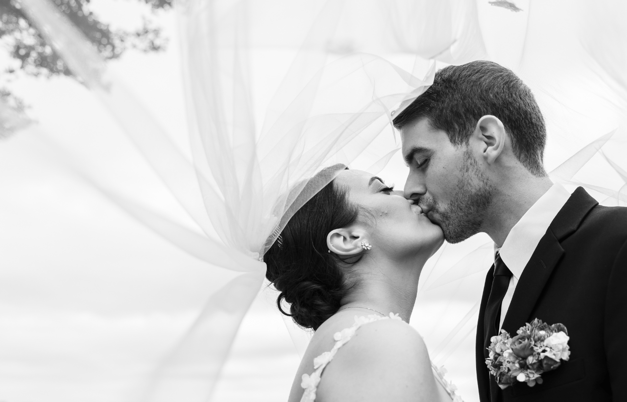 Hannah Ayotte & Jon Gabriel's wedding-image-17