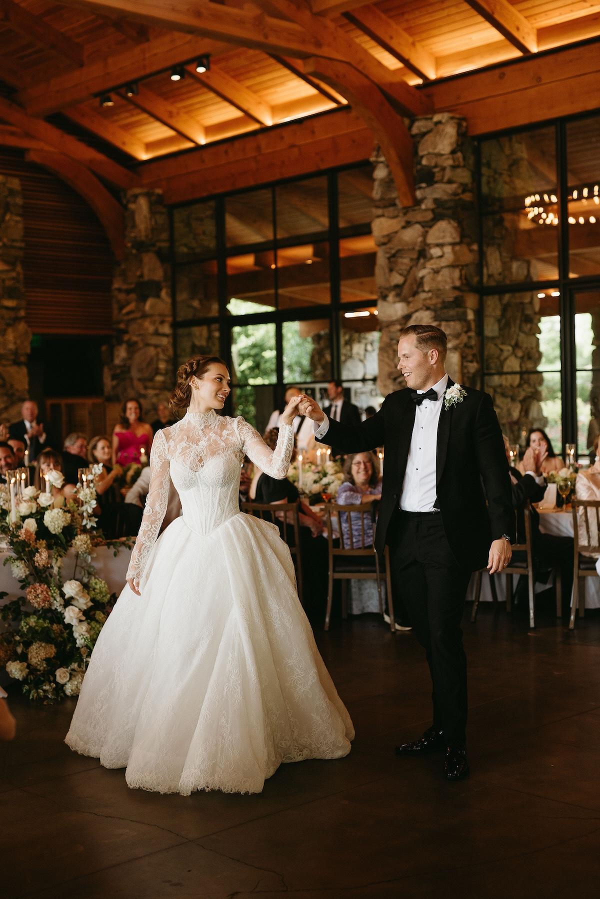A Romantic Summer Wedding at the Omni Grove Park Inn 17