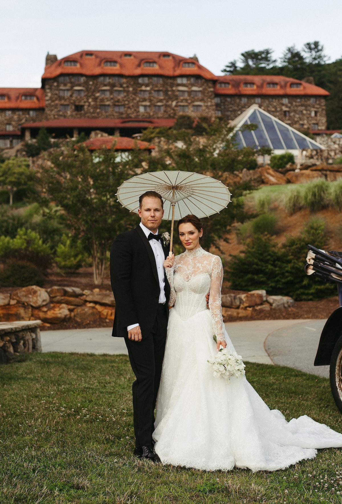 A Romantic Summer Wedding at the Omni Grove Park Inn 33