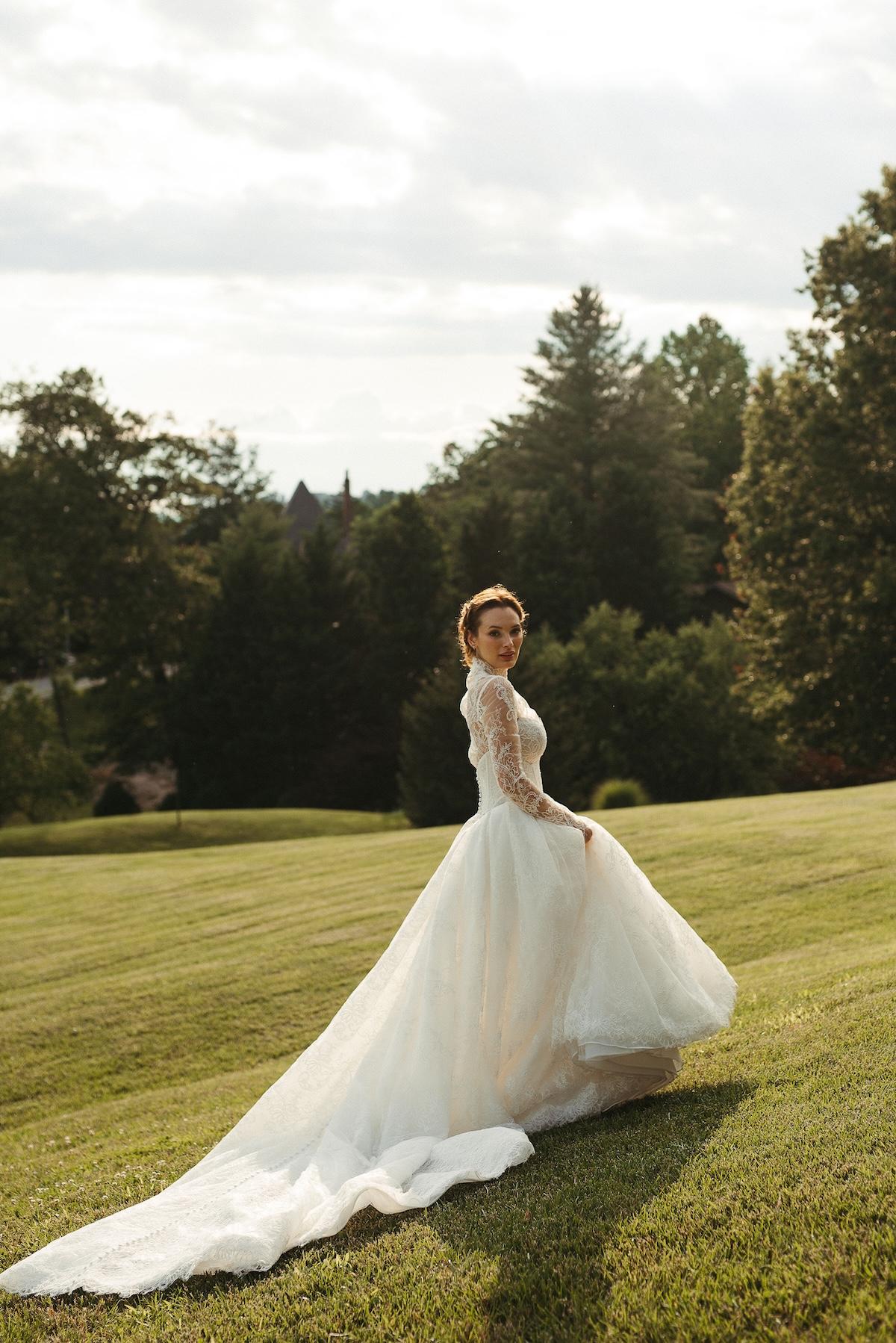A Romantic Summer Wedding at the Omni Grove Park Inn 23