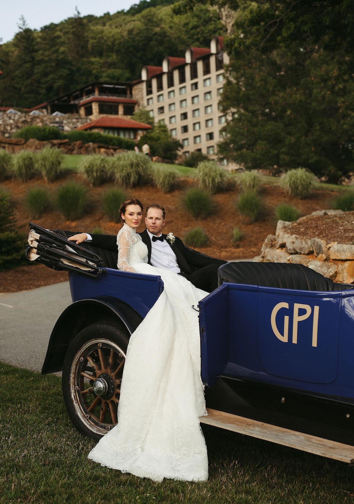 A Romantic Summer Wedding at the Omni Grove Park Inn 26