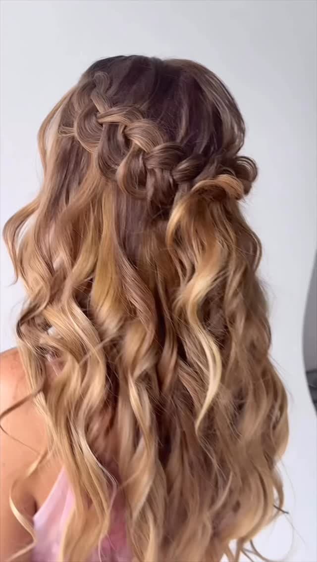 Lou's Hairdos portfolio 4