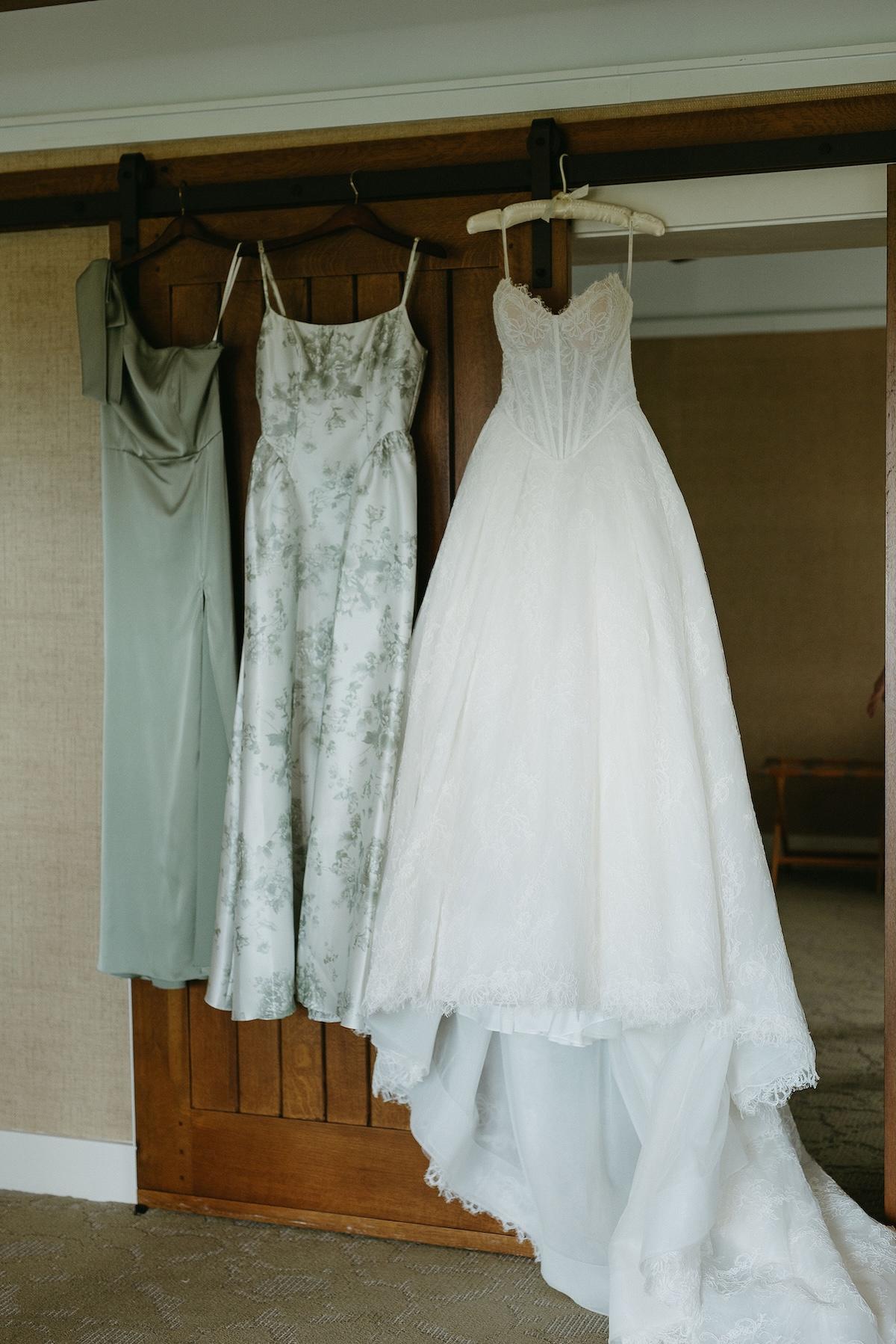 A Romantic Summer Wedding at the Omni Grove Park Inn 13