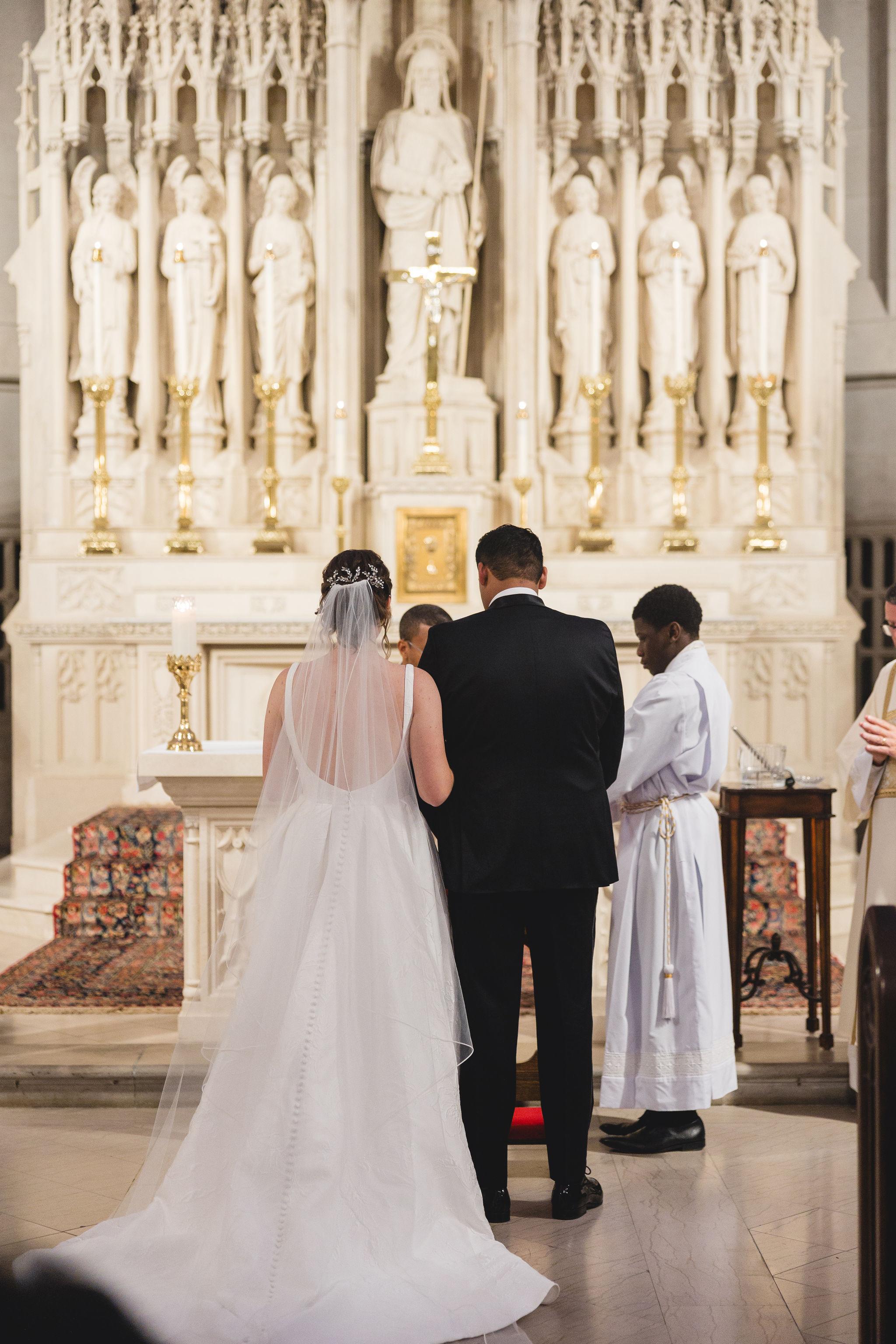 A Glamorous Summer Wedding at the Harold Washington Library 14