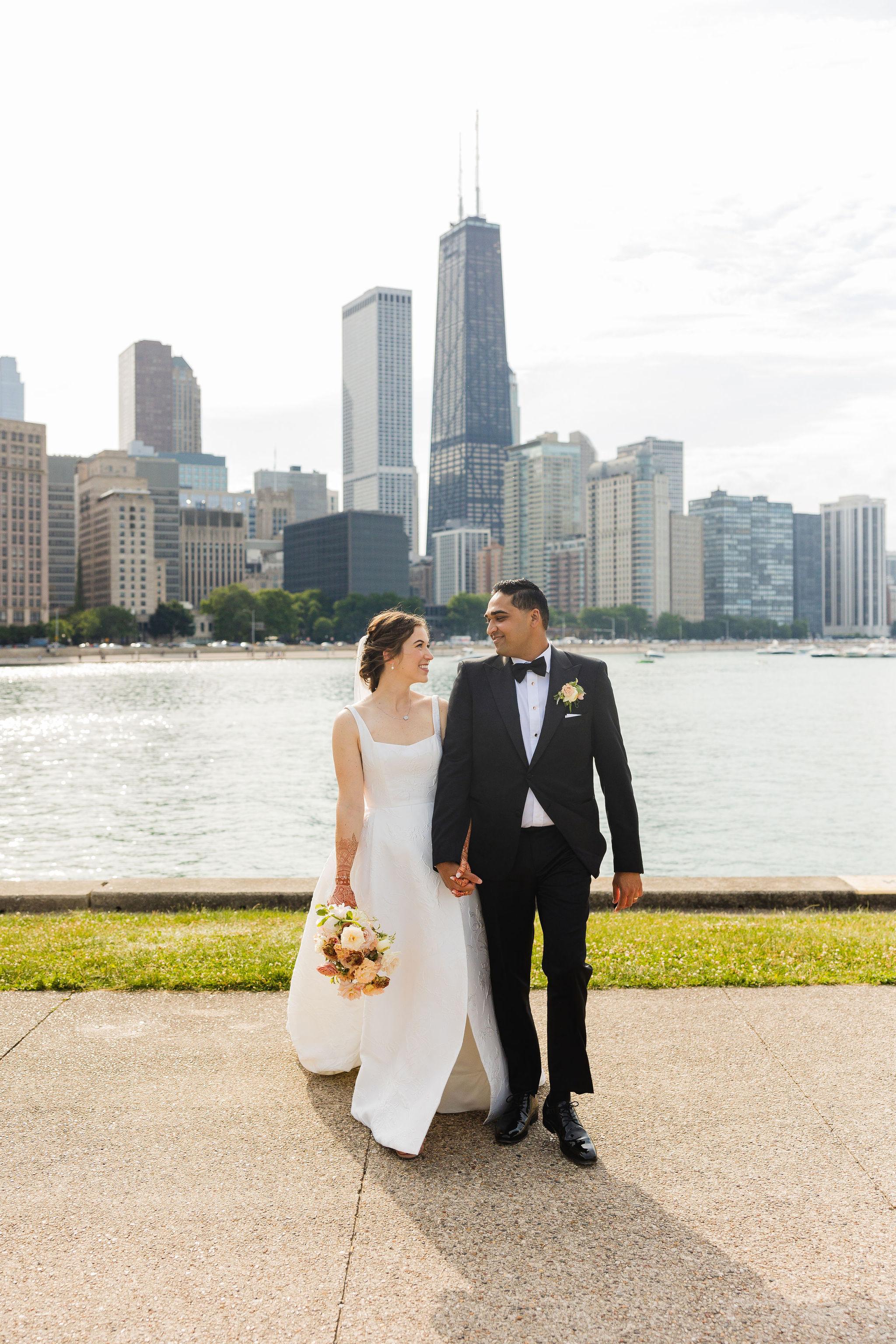 A Glamorous Summer Wedding at the Harold Washington Library photo 3