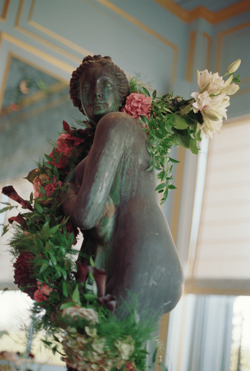 Modern Maximalism for an Intimate Affair