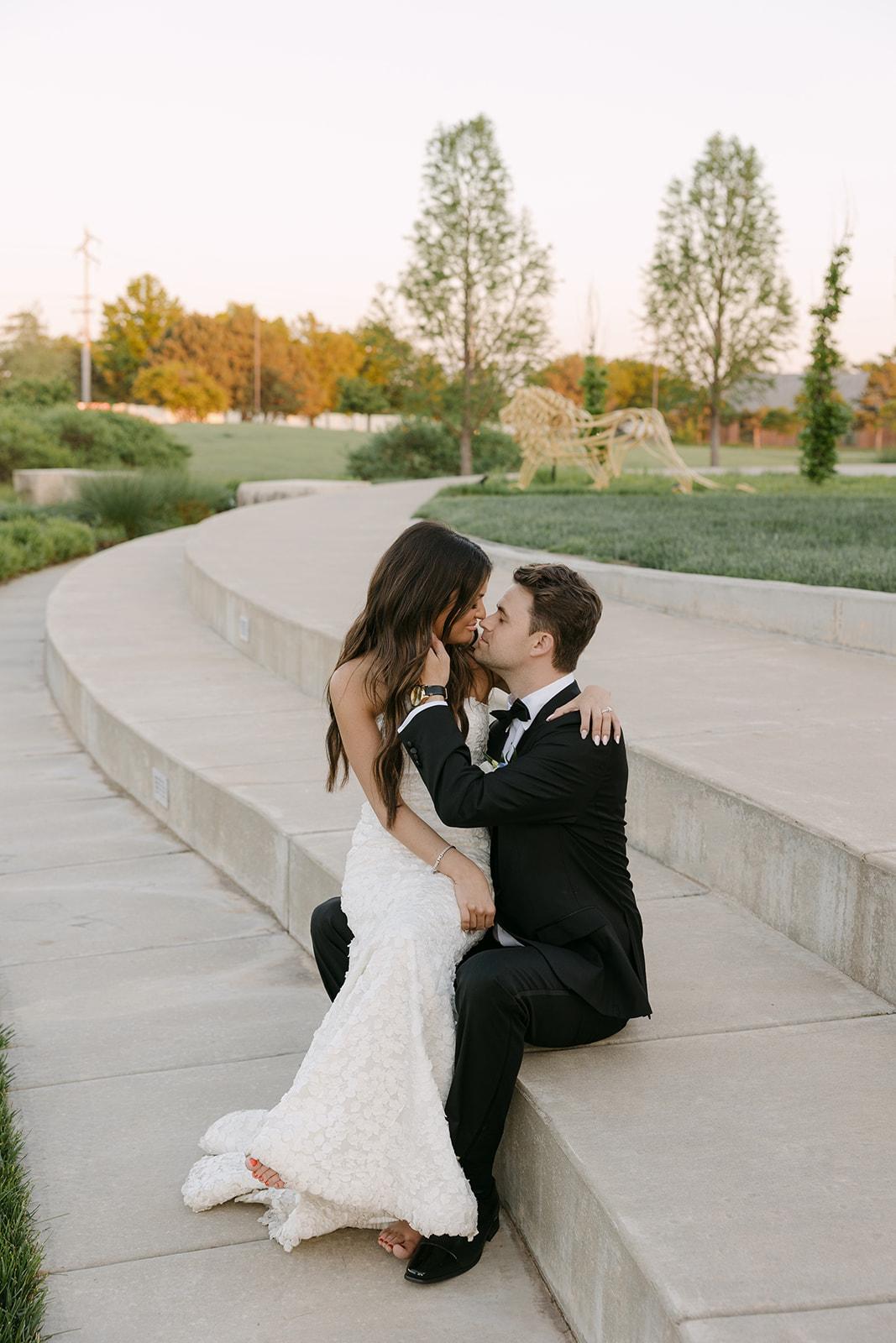 A Modern Spring Wedding at the Mark Arts Center 13