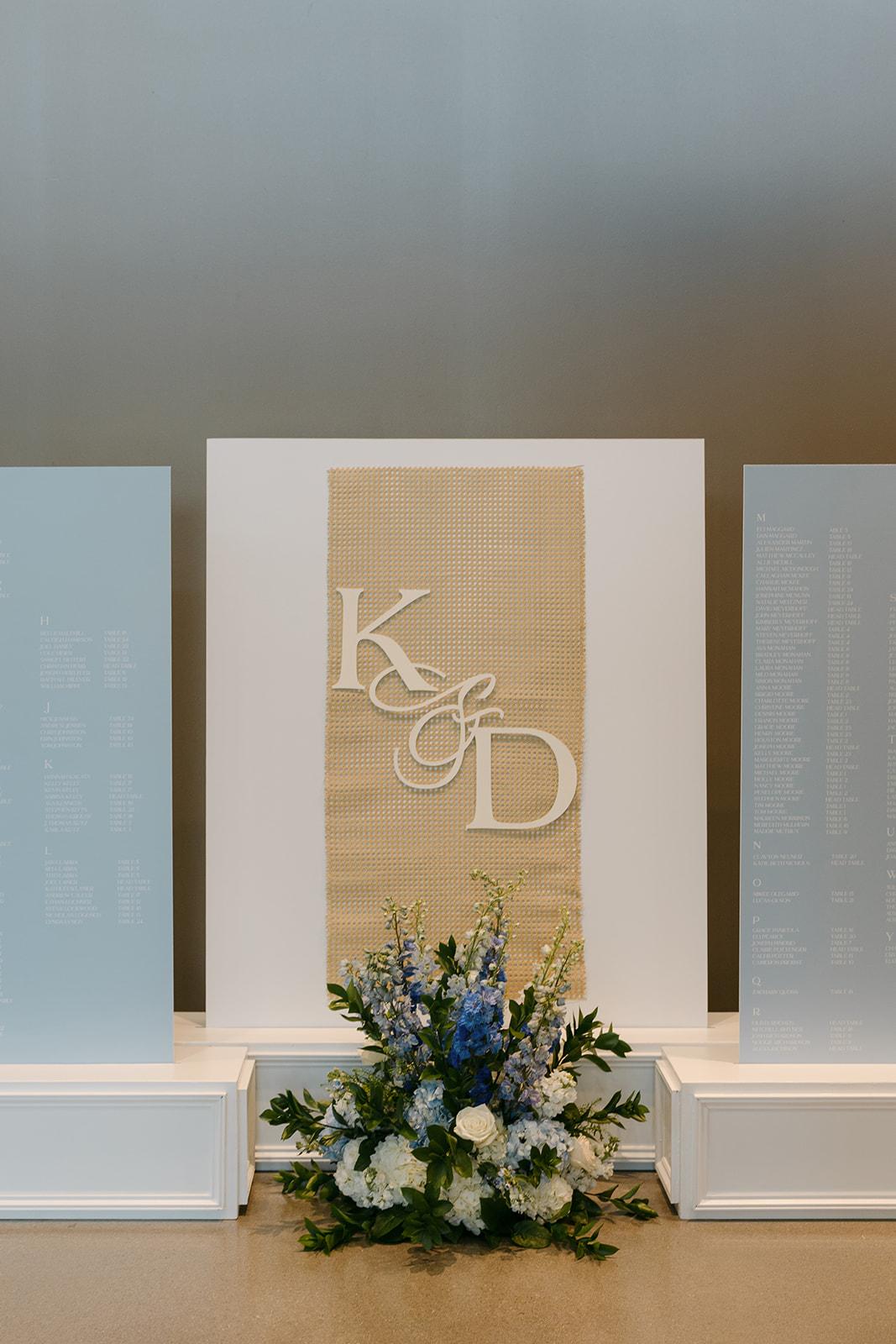 A Modern Spring Wedding at the Mark Arts Center 29