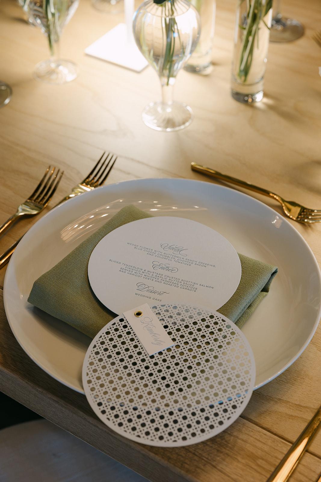 A Modern Spring Wedding at the Mark Arts Center 24