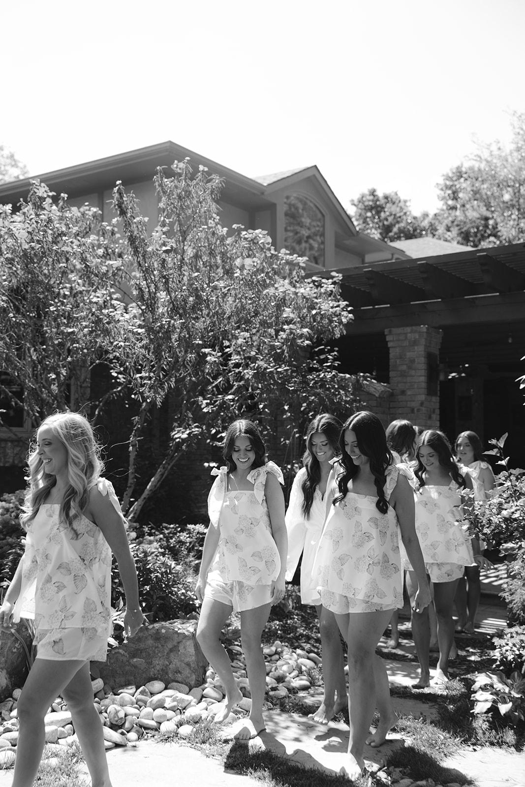 A Modern Spring Wedding at the Mark Arts Center 30