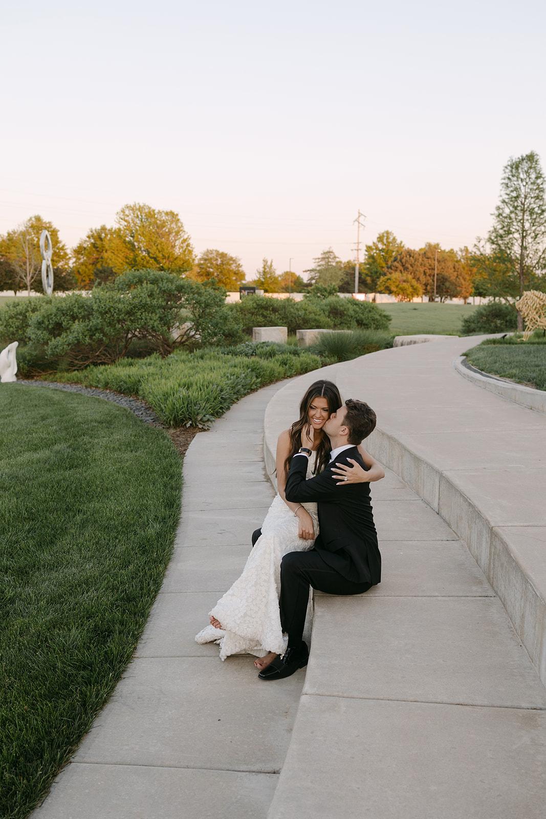 A Modern Spring Wedding at the Mark Arts Center 41