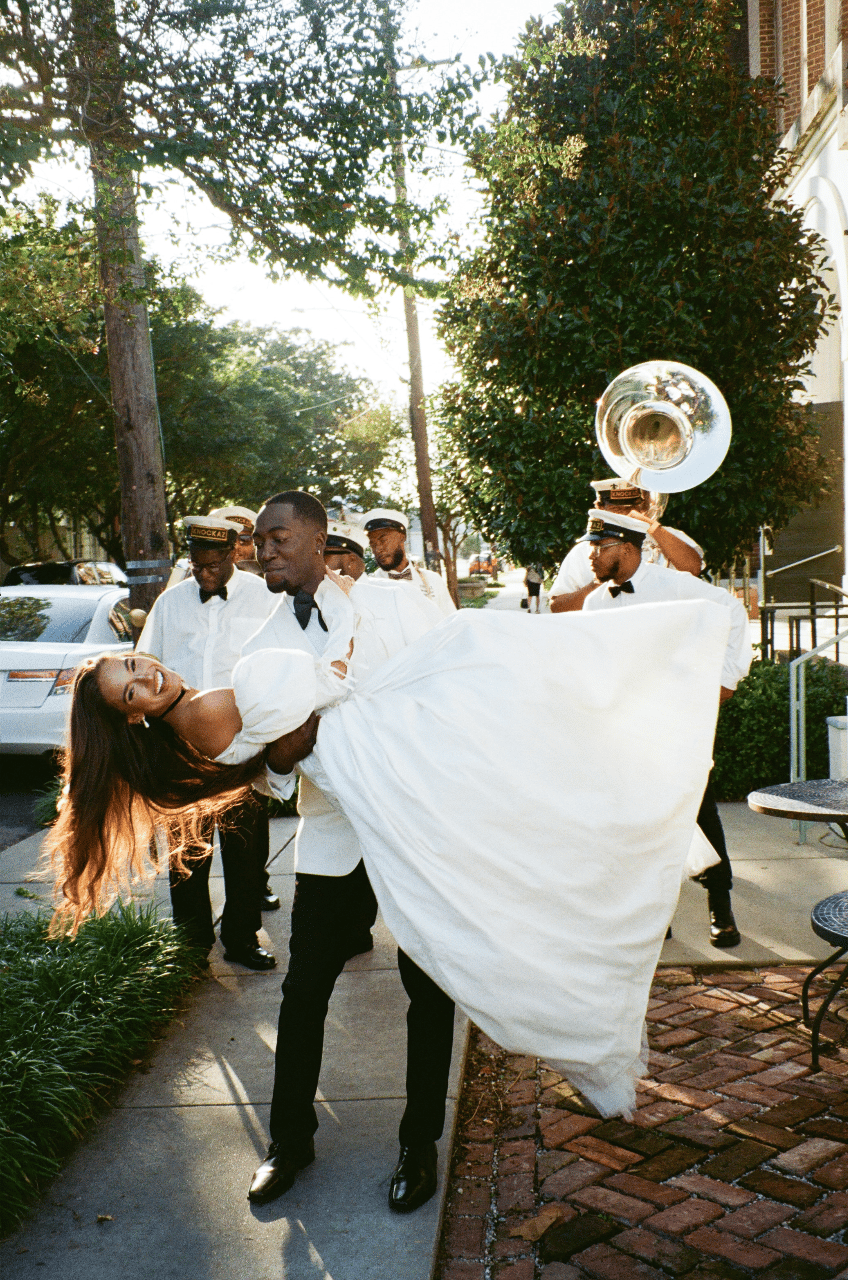 An Intimate, Art-Driven Love Story in New Orleans photo 2