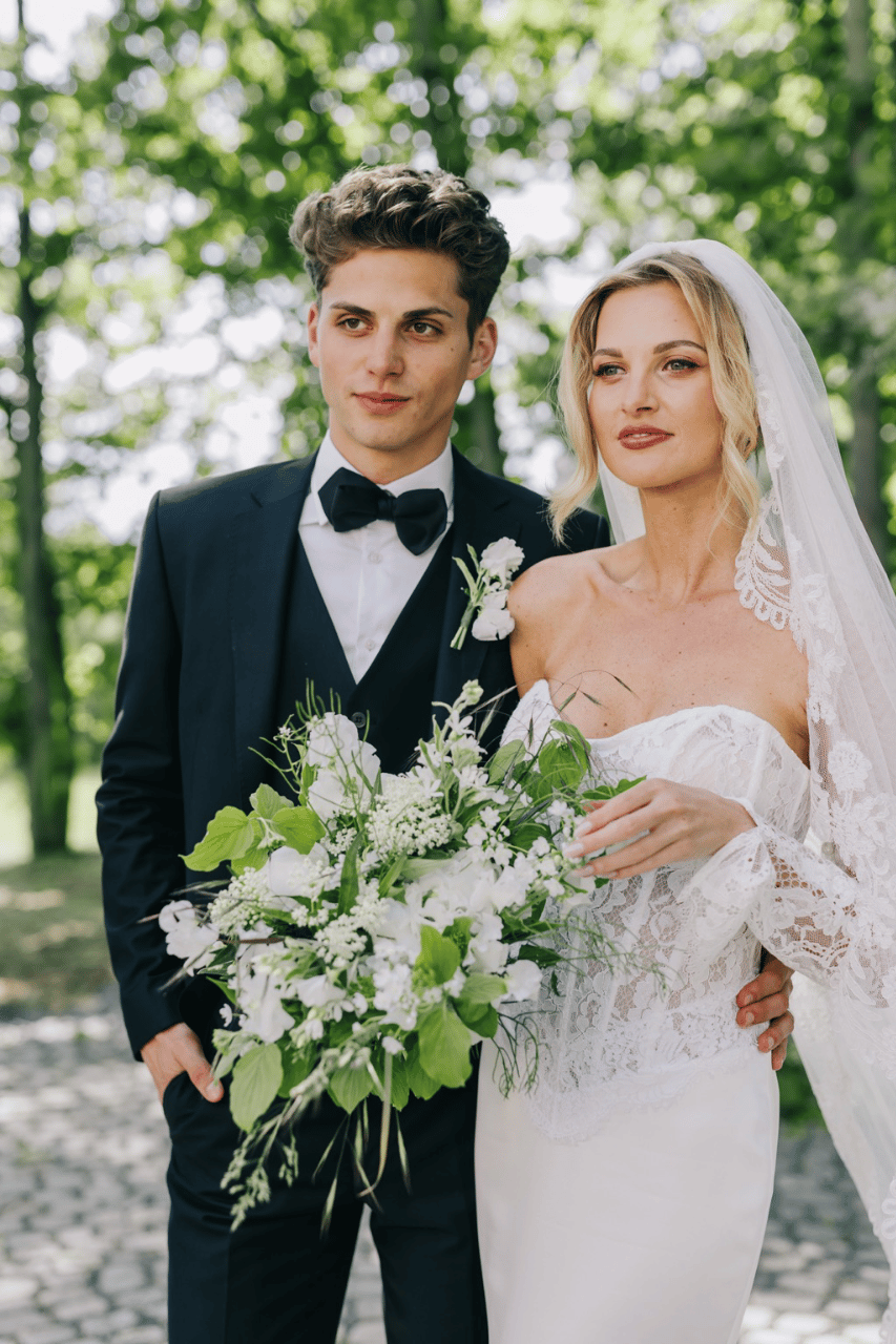 Elegant Château Celebration in the Czech Countryside photo 2