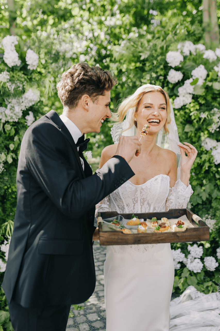 Elegant Château Celebration in the Czech Countryside photo 3
