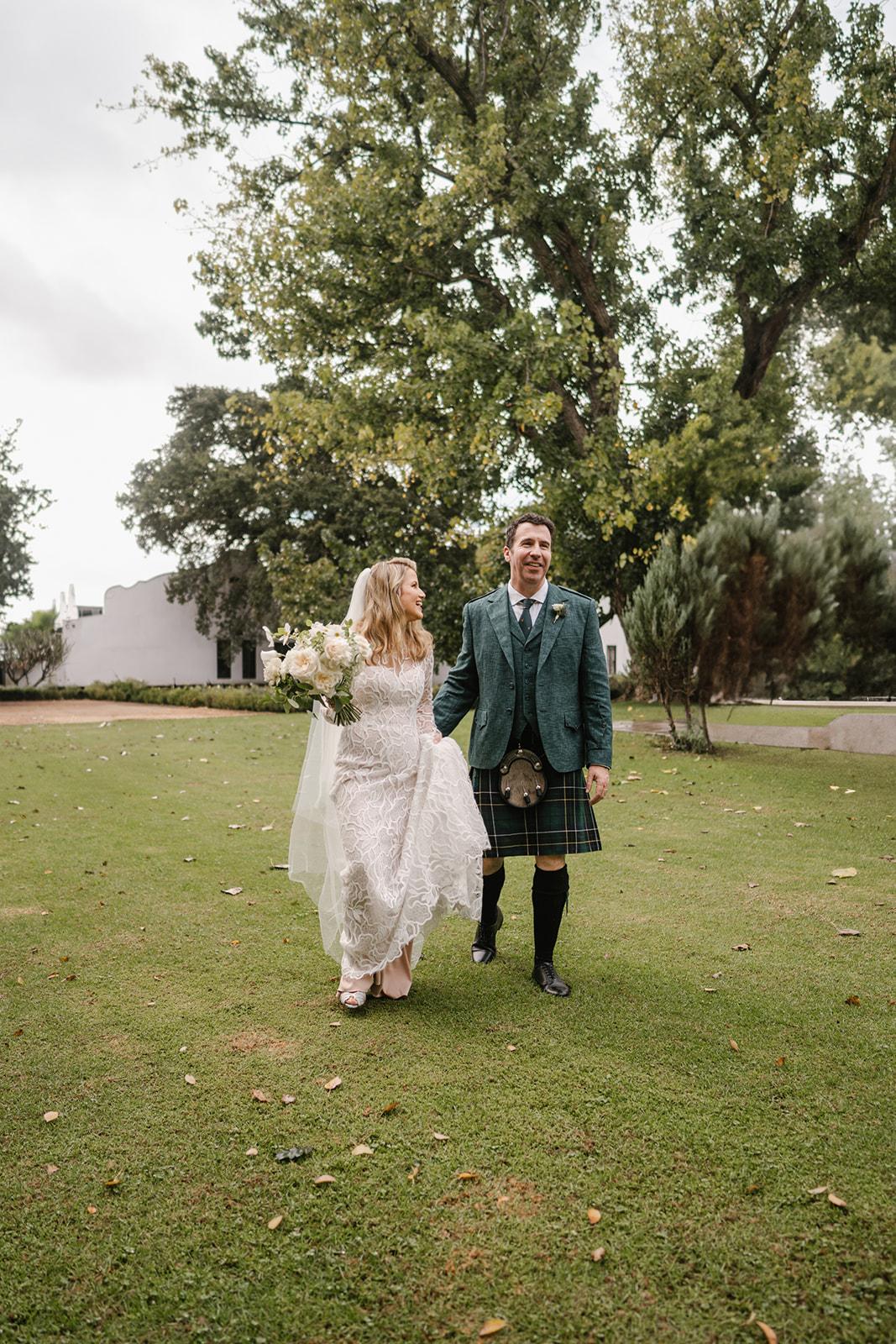 A Classic Spring Wedding at La Paris Estate 80