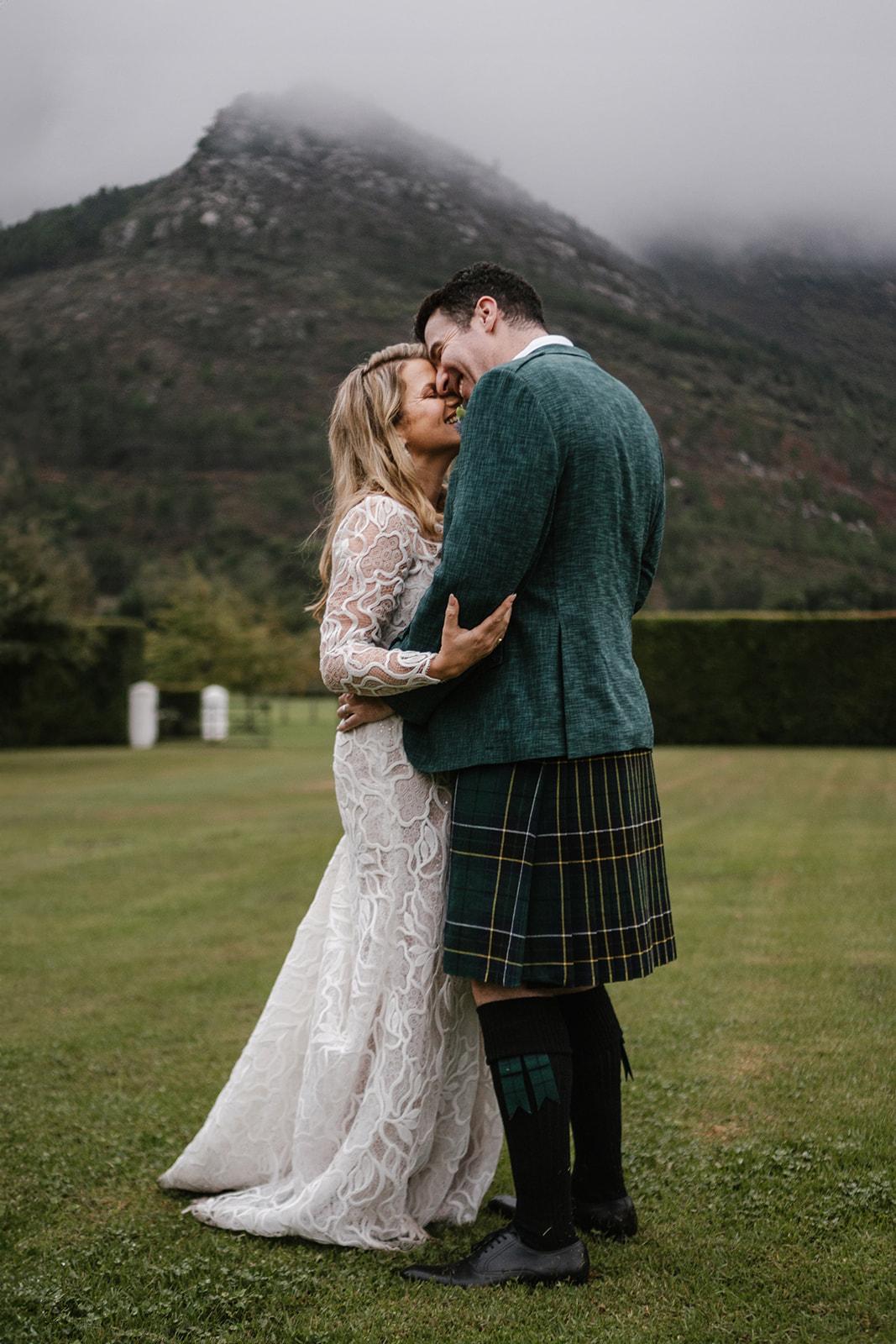 A Classic Spring Wedding at La Paris Estate 54