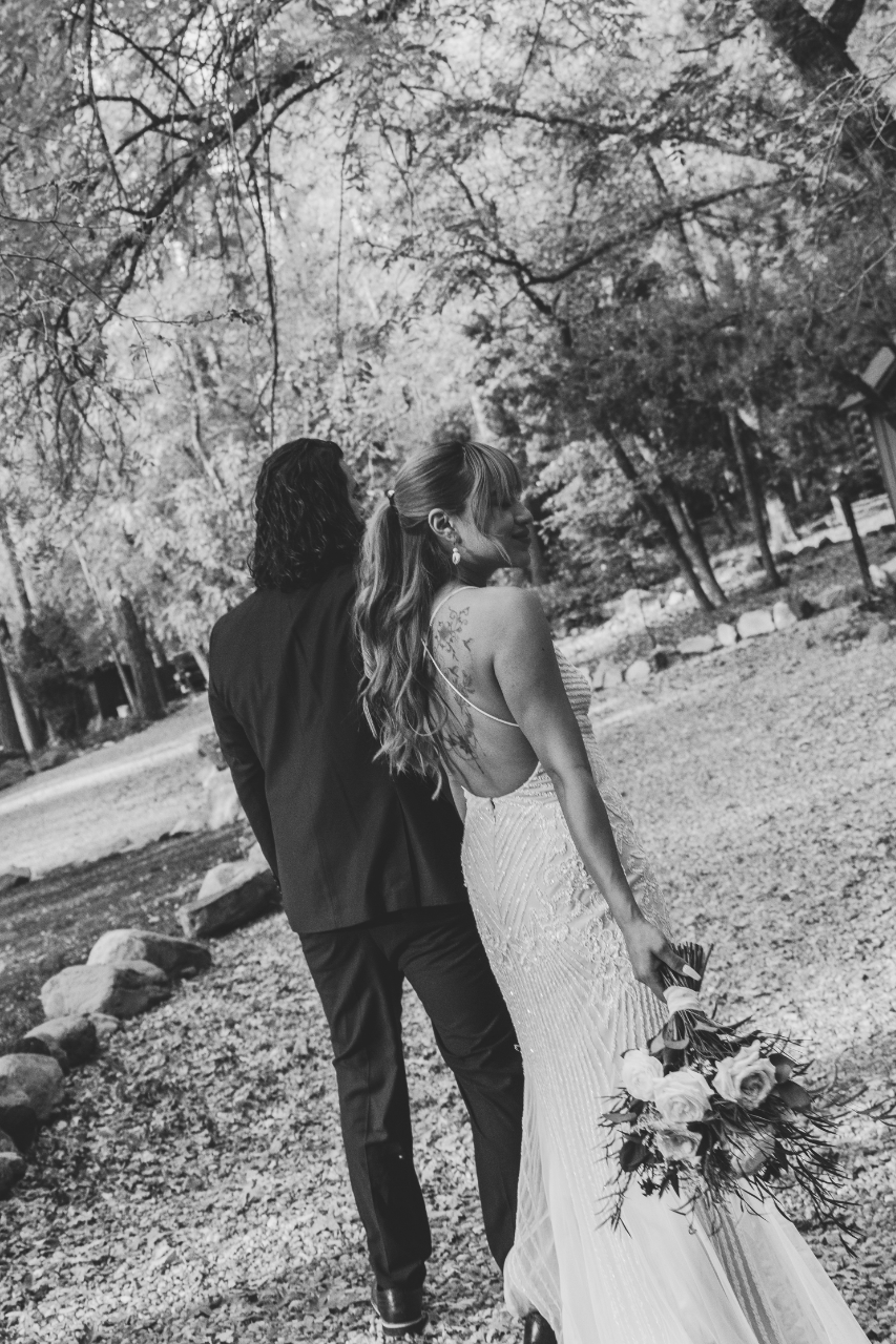 Whimsical Autumn Romance in the Woods photo 2