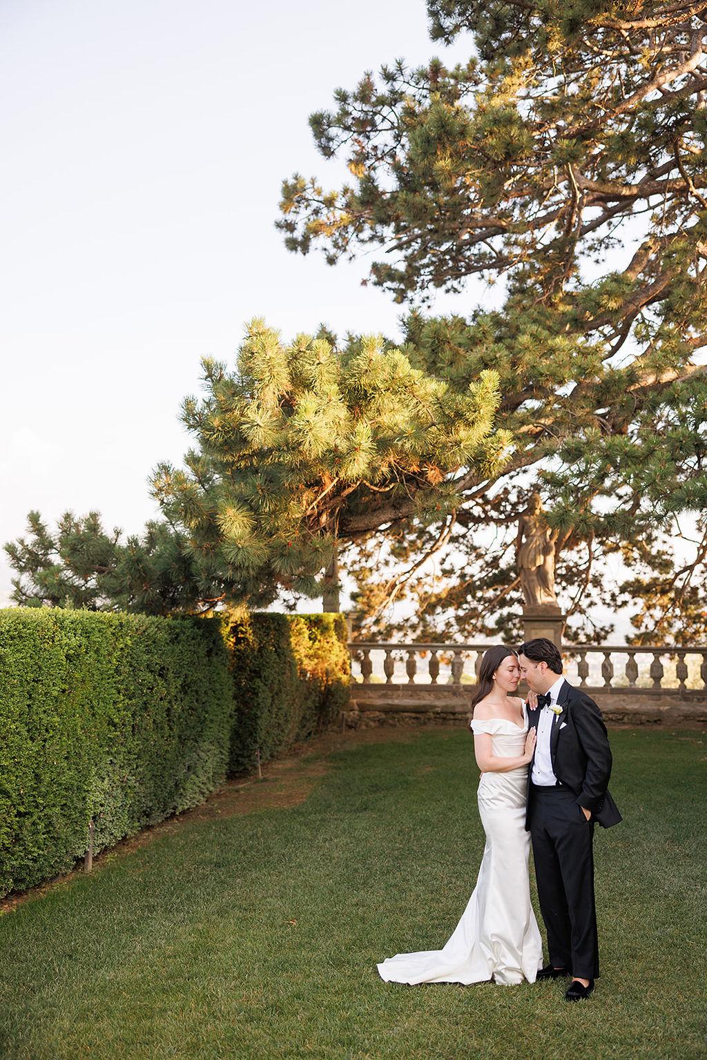 A Romantic Summer Wedding at Villa Gamberaia 60