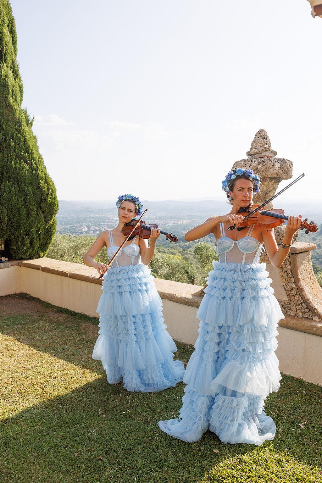 A Romantic Summer Wedding at Villa Gamberaia