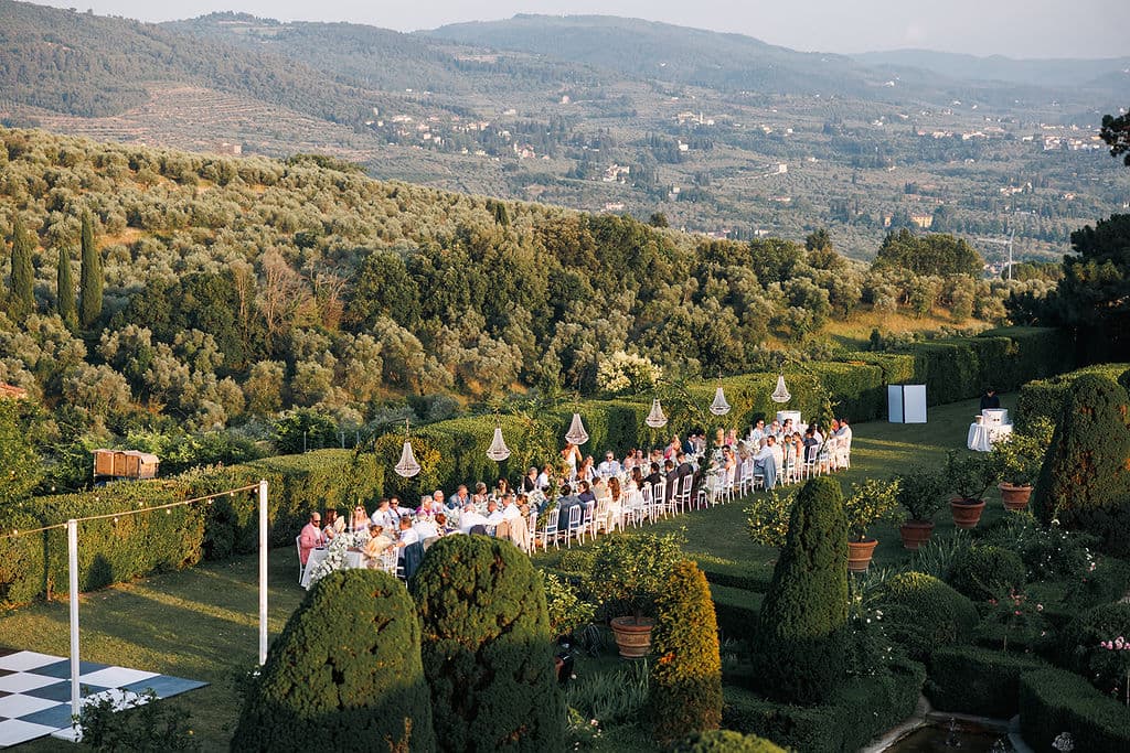 A Romantic Summer Wedding at Villa Gamberaia 42