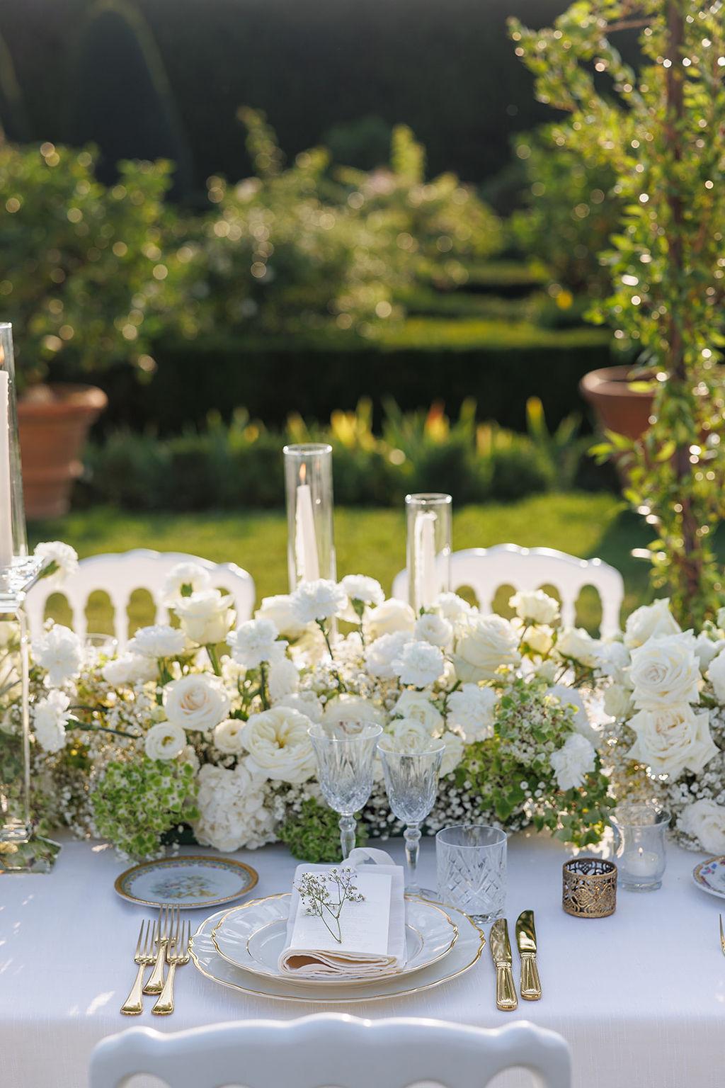 A Romantic Summer Wedding at Villa Gamberaia 27