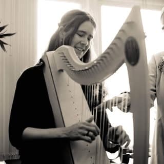 Elin Lloyd Harpist portfolio 2
