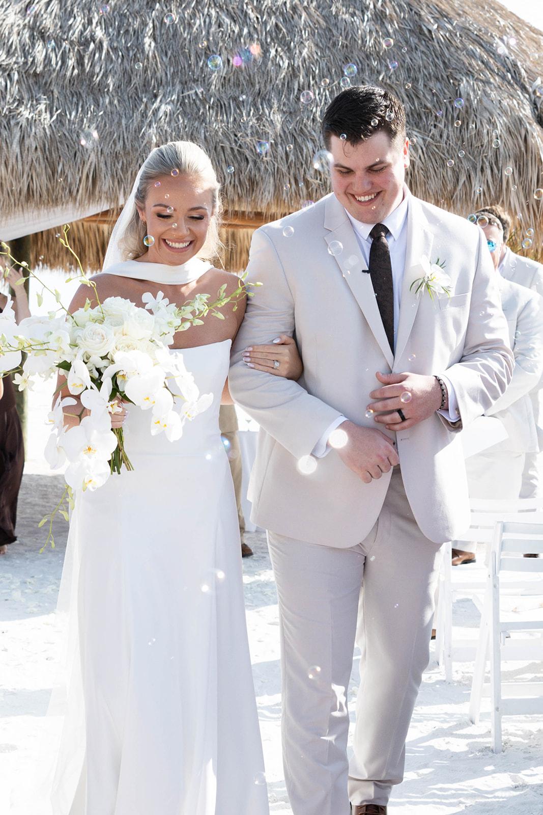 A Modern Summer Wedding at the JW Marriott Marco Island 32