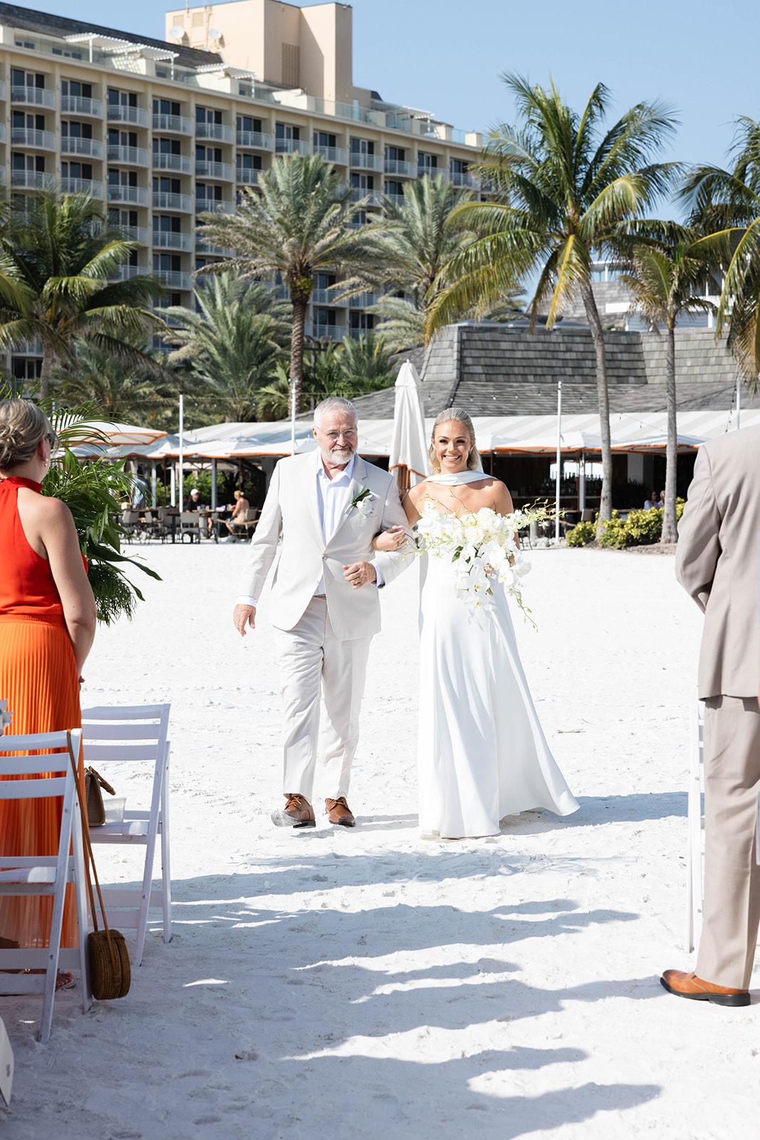 A Modern Summer Wedding at the JW Marriott Marco Island 37