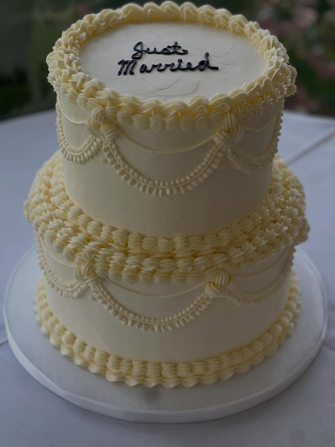 Leanne's Cakes portfolio 1
