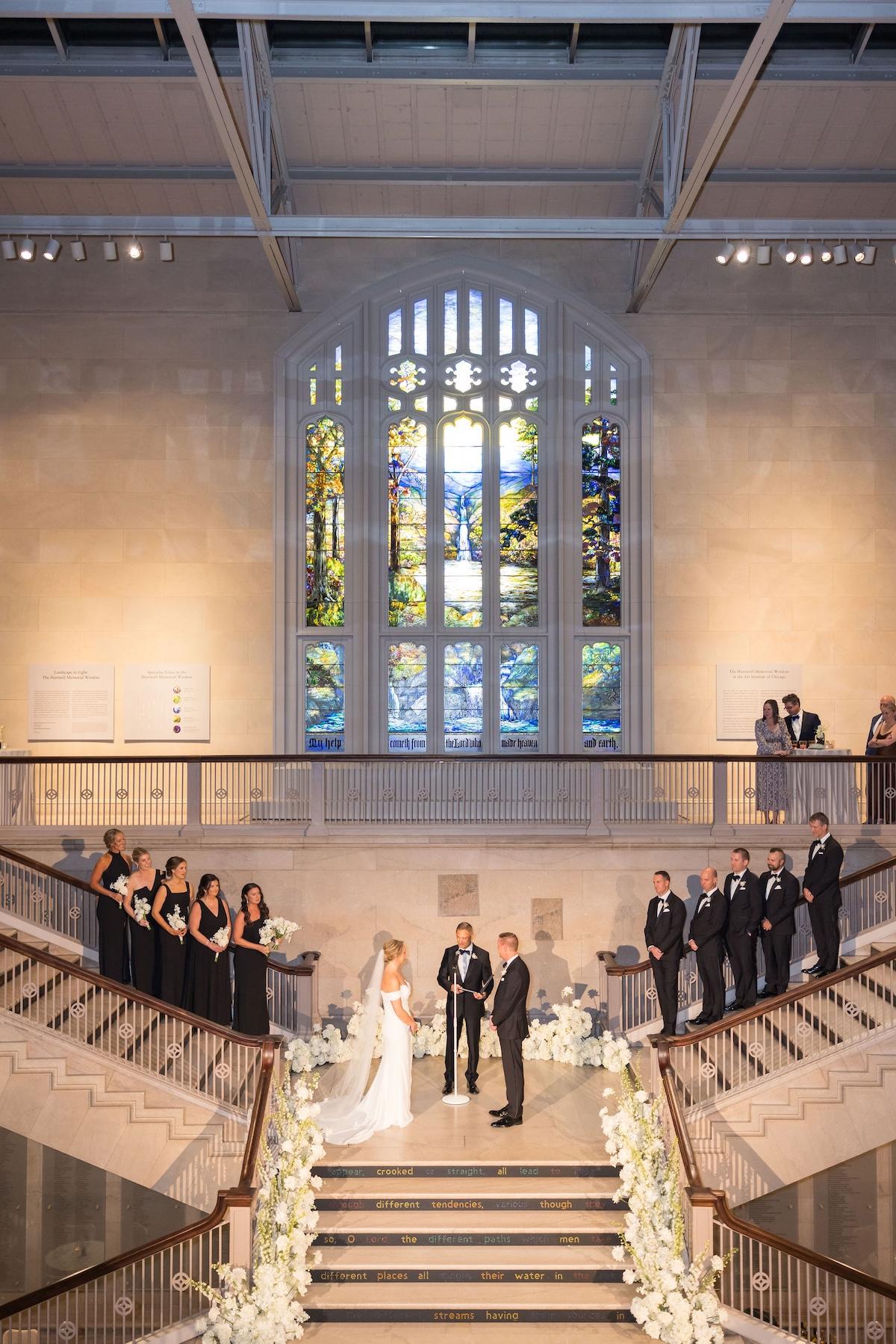 A Glamorous Fall Wedding at the Art Institute of Chicago 38