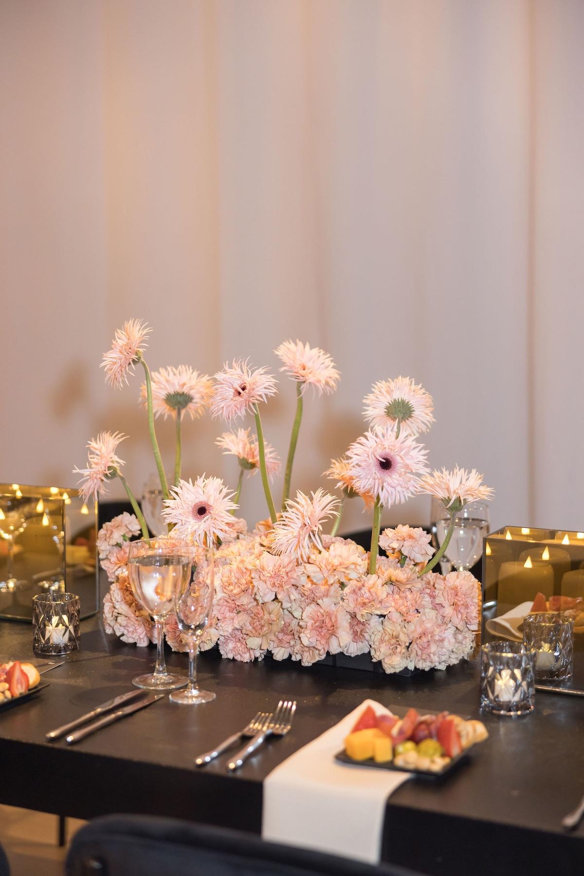 A Glamorous Fall Wedding at the Art Institute of Chicago 10