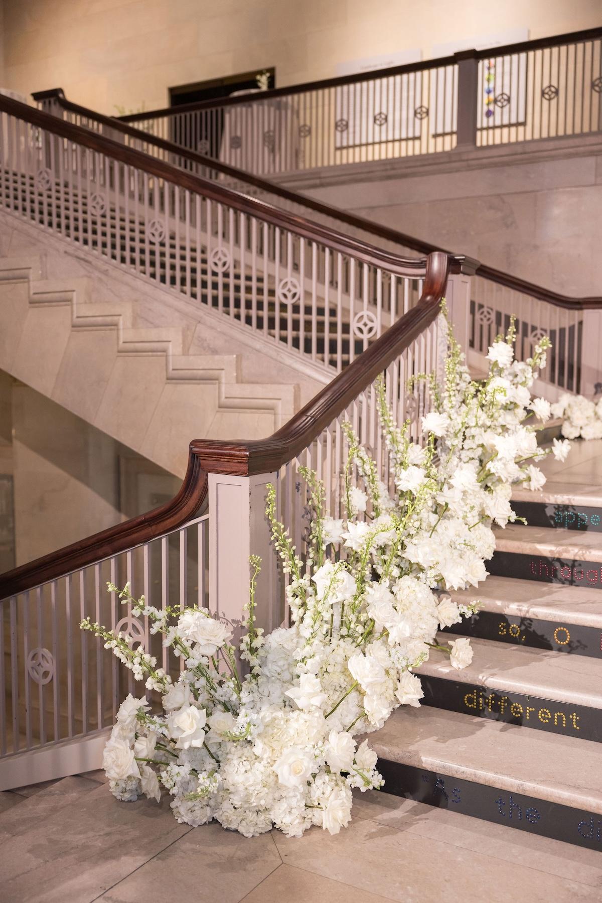 A Glamorous Fall Wedding at the Art Institute of Chicago photo 4