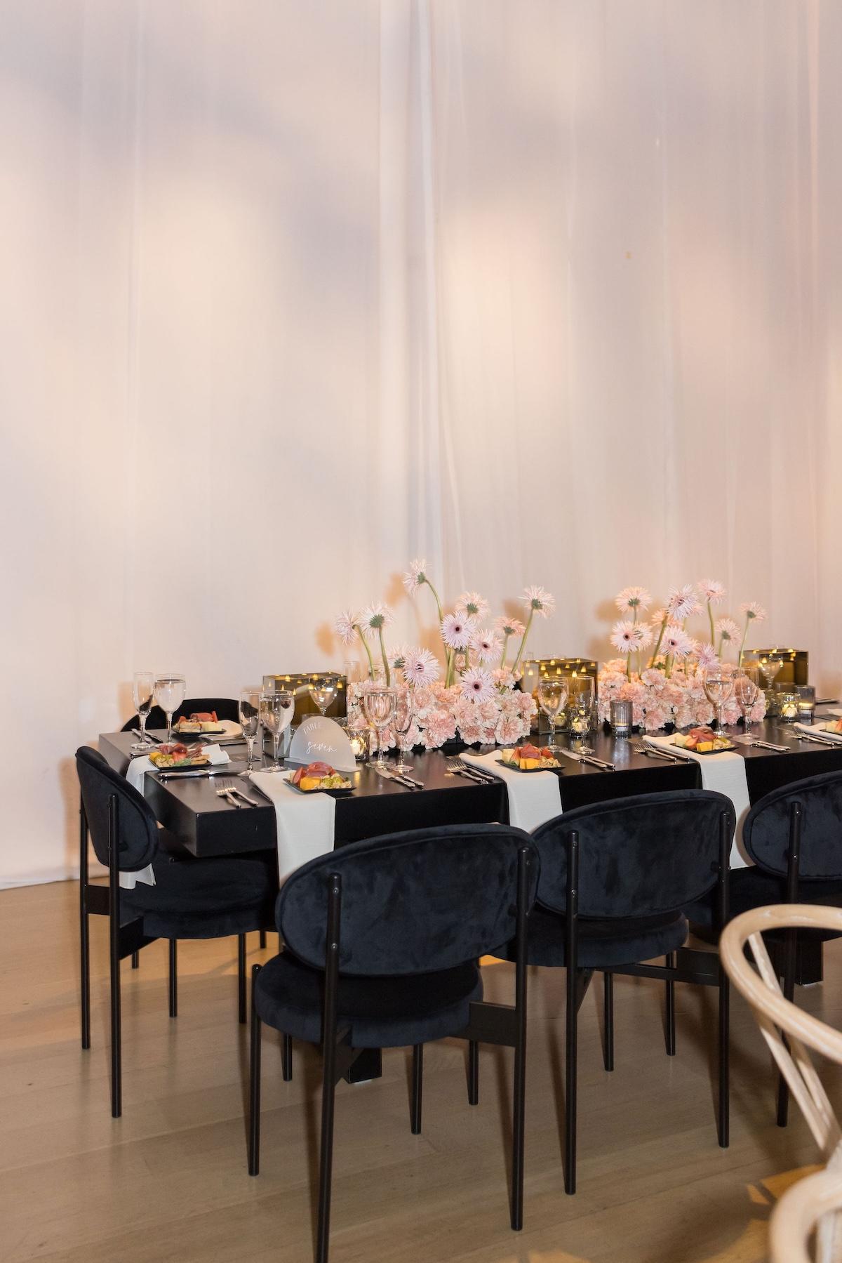 A Glamorous Fall Wedding at the Art Institute of Chicago 8