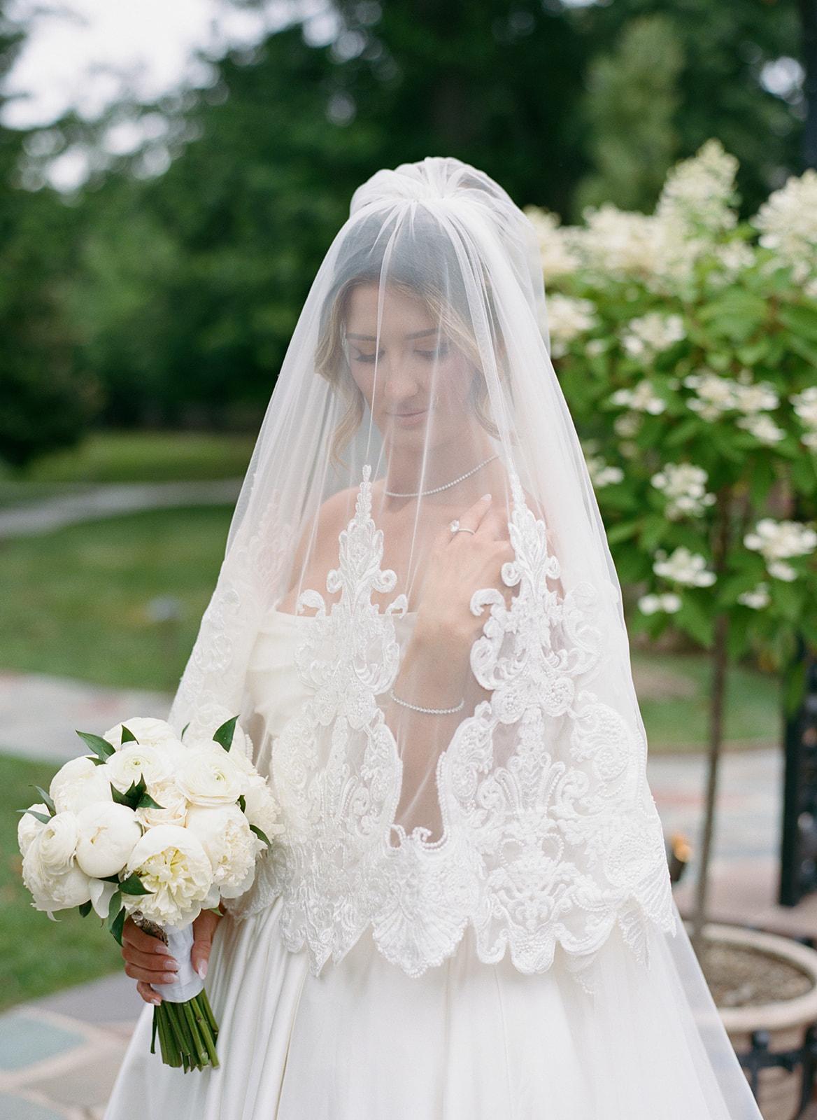 A Romantic Summer Wedding at the Pleasantdale Chateau 19