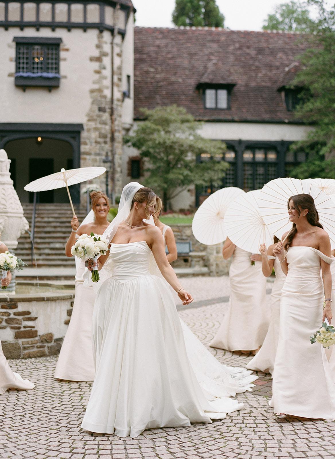 A Romantic Summer Wedding at the Pleasantdale Chateau