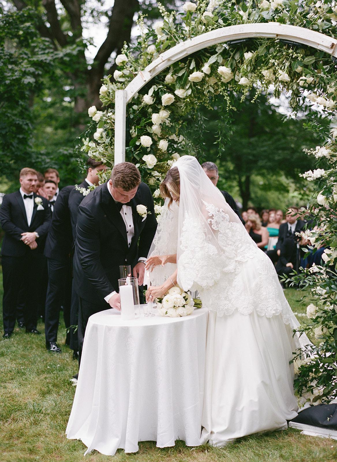 A Romantic Summer Wedding at the Pleasantdale Chateau 36