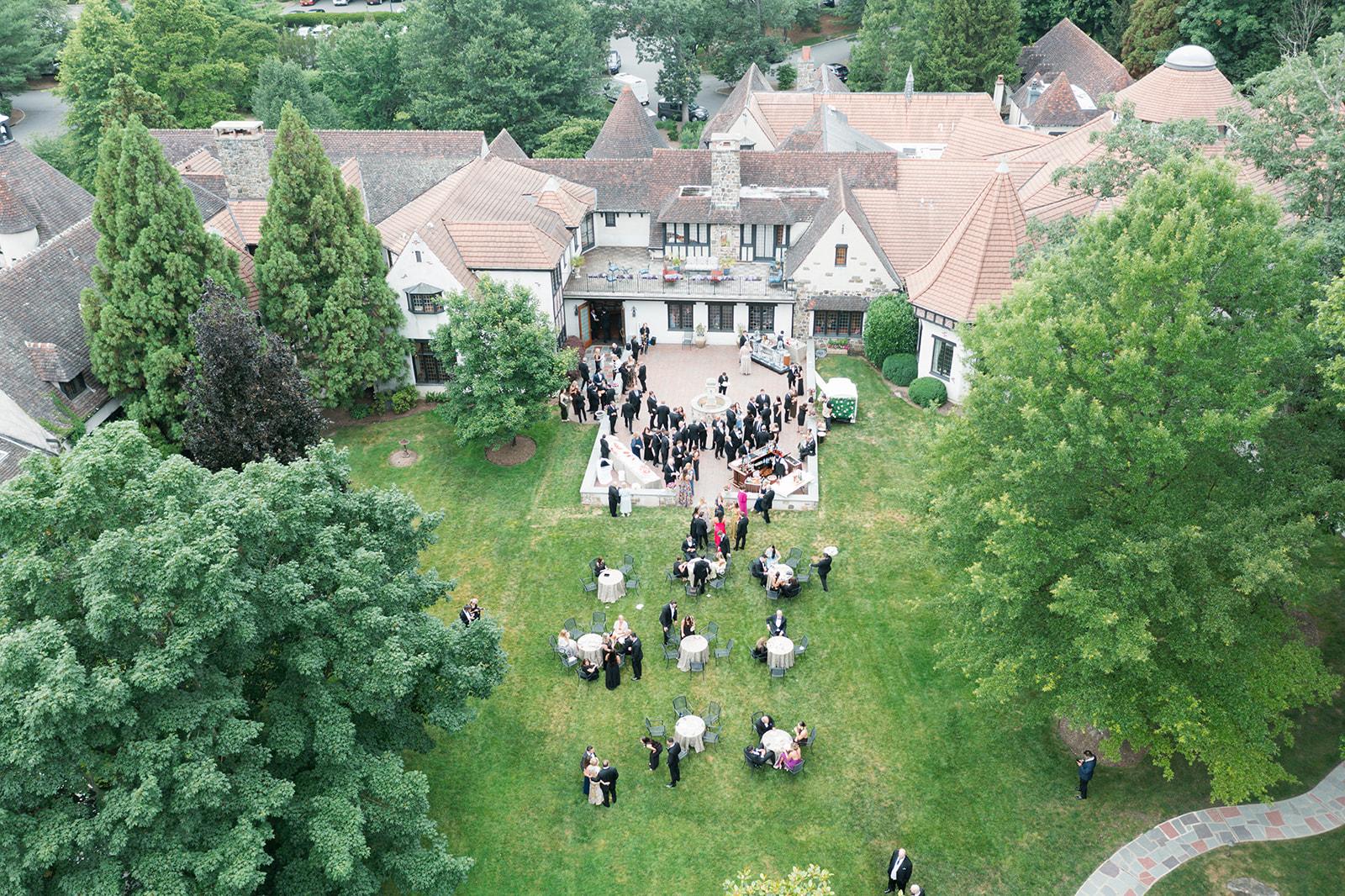 A Romantic Summer Wedding at the Pleasantdale Chateau 8