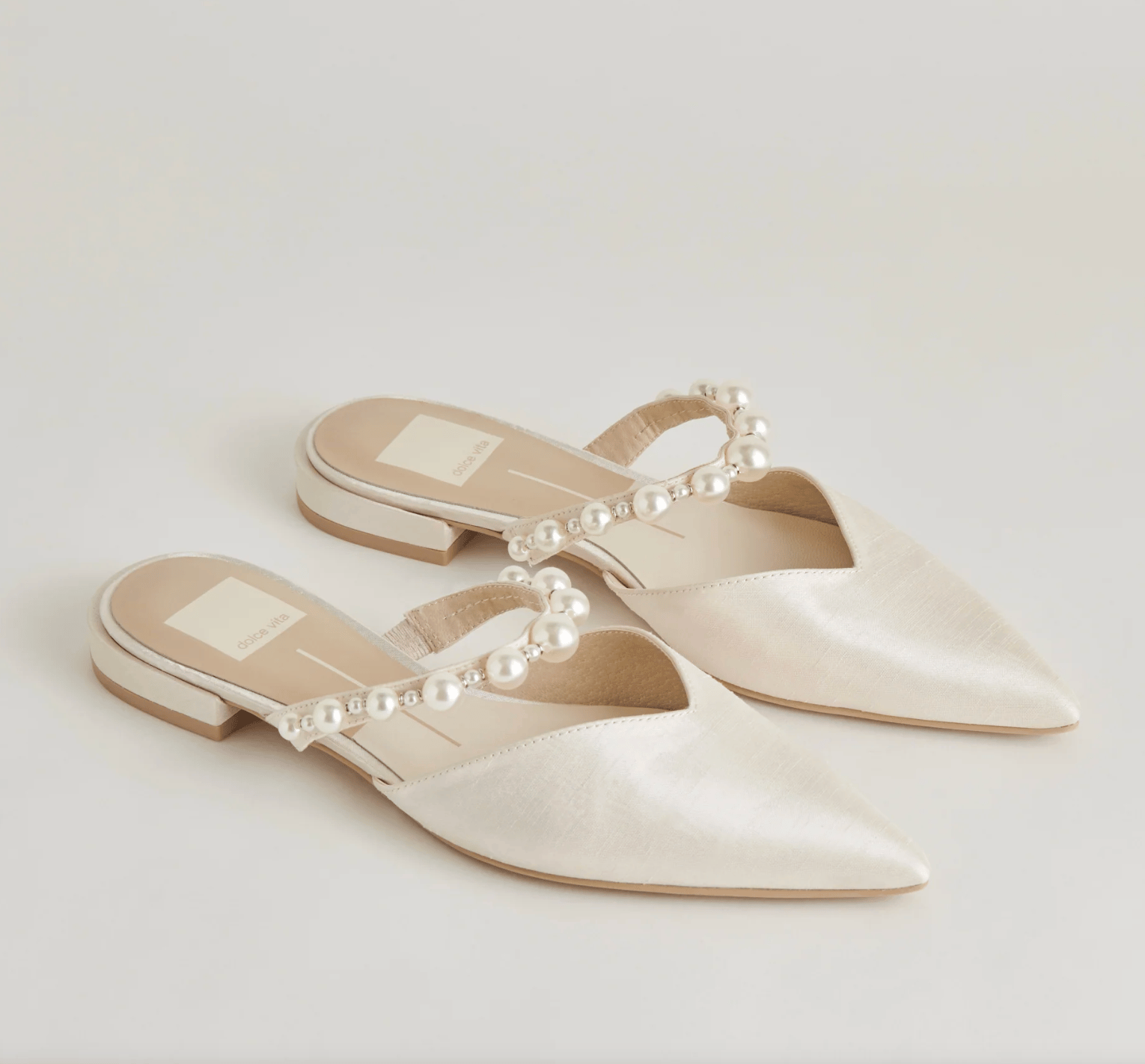 Kanika Pearl Flats Vanilla Pearls